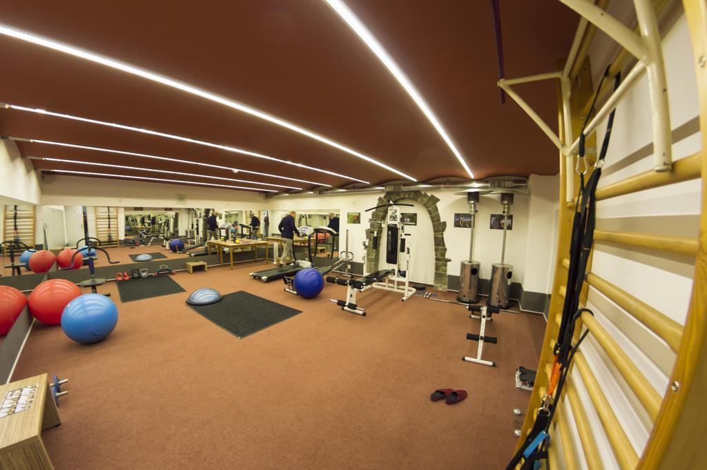 Wellness Hotel Hukvaldy Polopenze A Wellness V Cene Příbor Dış mekan fotoğraf
