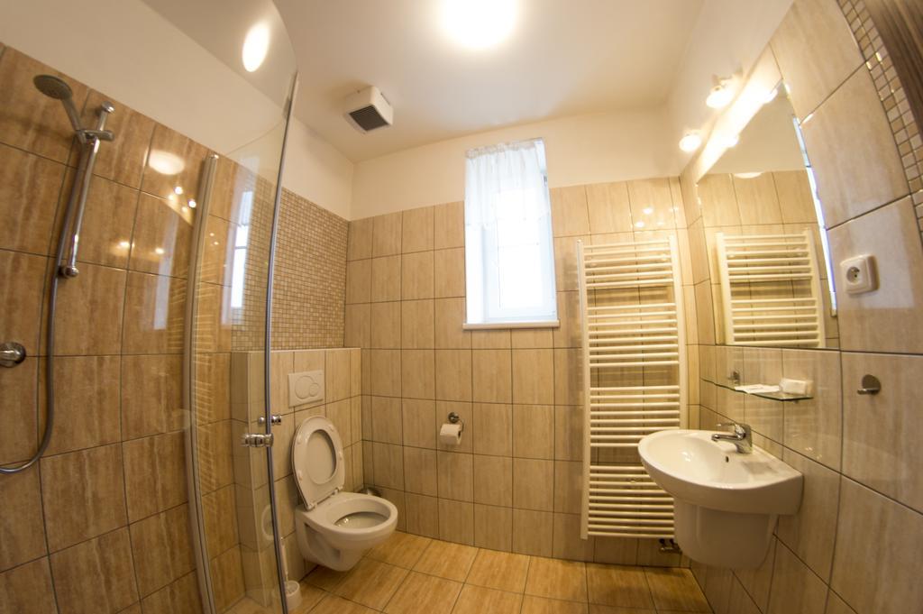 Wellness Hotel Hukvaldy Polopenze A Wellness V Cene Příbor Dış mekan fotoğraf